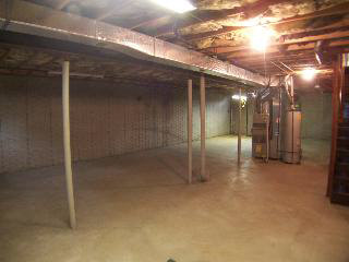 639 Pickard Road Temperance, MI 48182 - Photo 9 of 10 349236-8.JPG