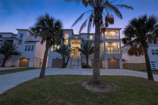 $1,620,000 | 426 81st Street, Galveston, TX 77551