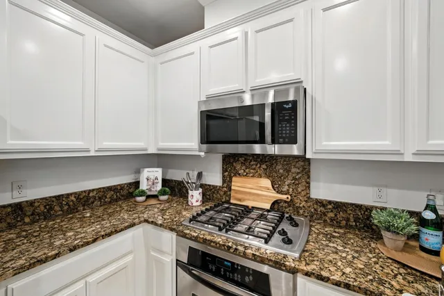 $885,000 | 709 Modern Ice Drive, San Jose, CA 95112