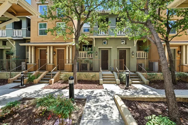 $885,000 | 709 Modern Ice Drive, San Jose, CA 95112