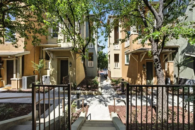 $885,000 | 709 Modern Ice Drive, San Jose, CA 95112