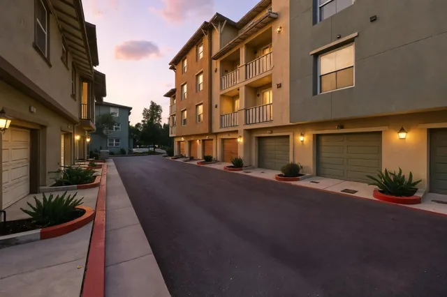 $885,000 | 709 Modern Ice Drive, San Jose, CA 95112