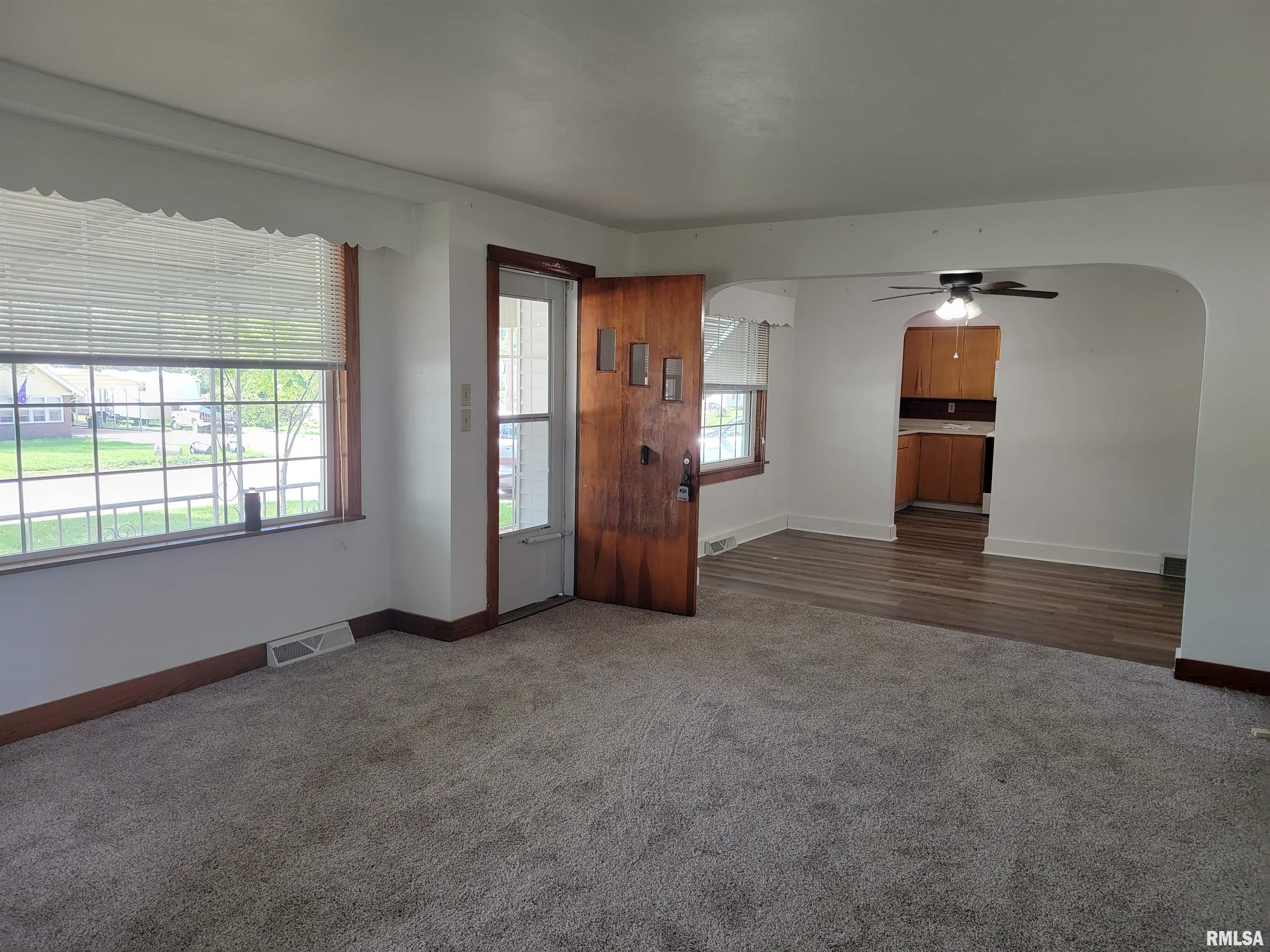 1247 South Main Street Canton, IL 61520 - Photo 9 of 41 Gallery Image 9