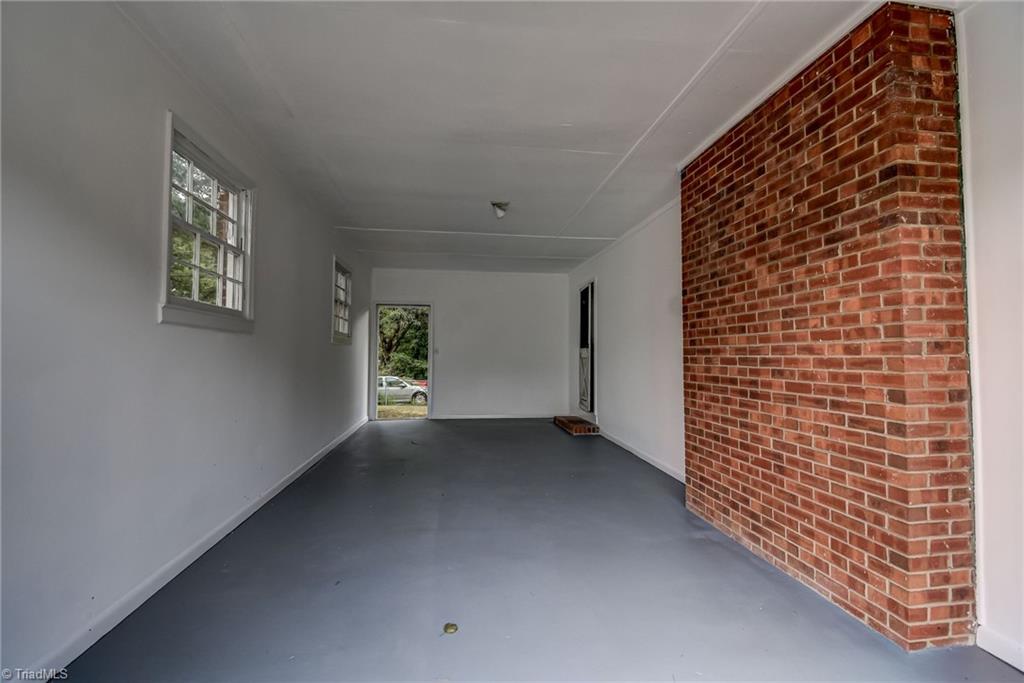 204 Carters Grove Road Lexington, NC 27292 - Photo 4 of 30 Gallery Image 4