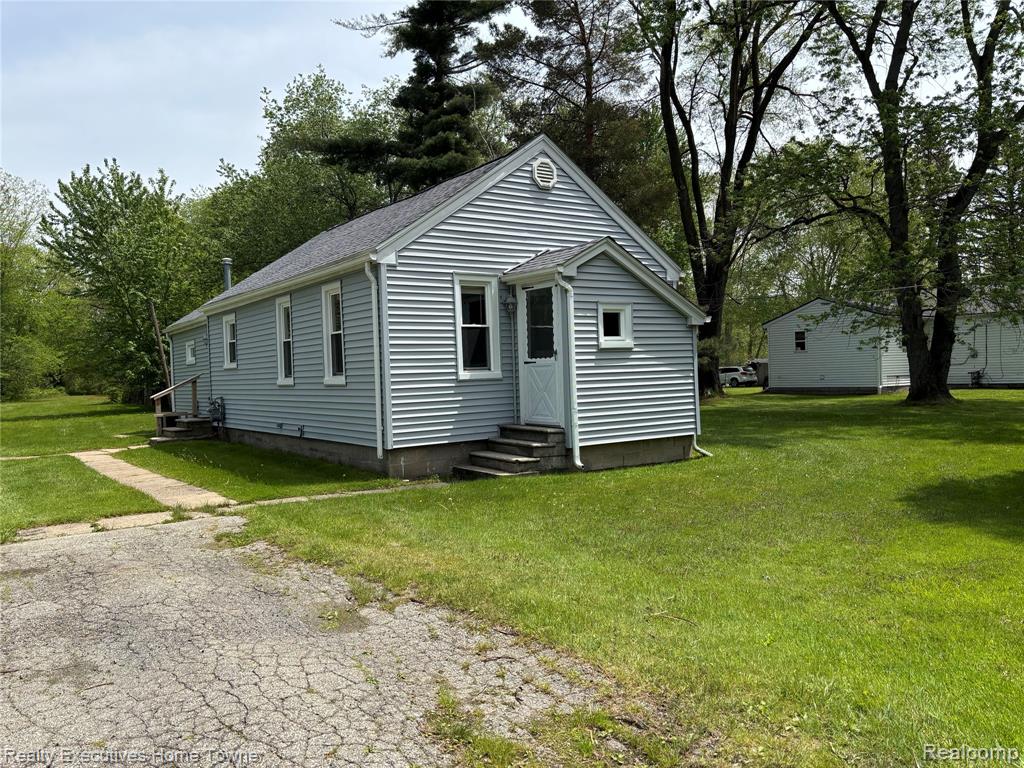 1782 Maple Road Smiths Creek, MI 48074 - Photo 1 of 30