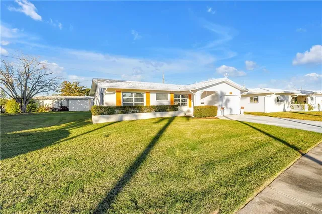 $330,000 | 9840 Mainlands Boulevard West, Pinellas Park, FL 33782