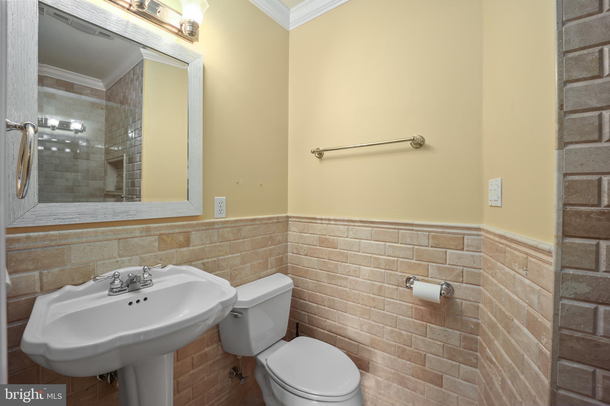 734 Northbrook Road Kennett Square, PA 19348 - Photo 51 of 89 Au pair bath