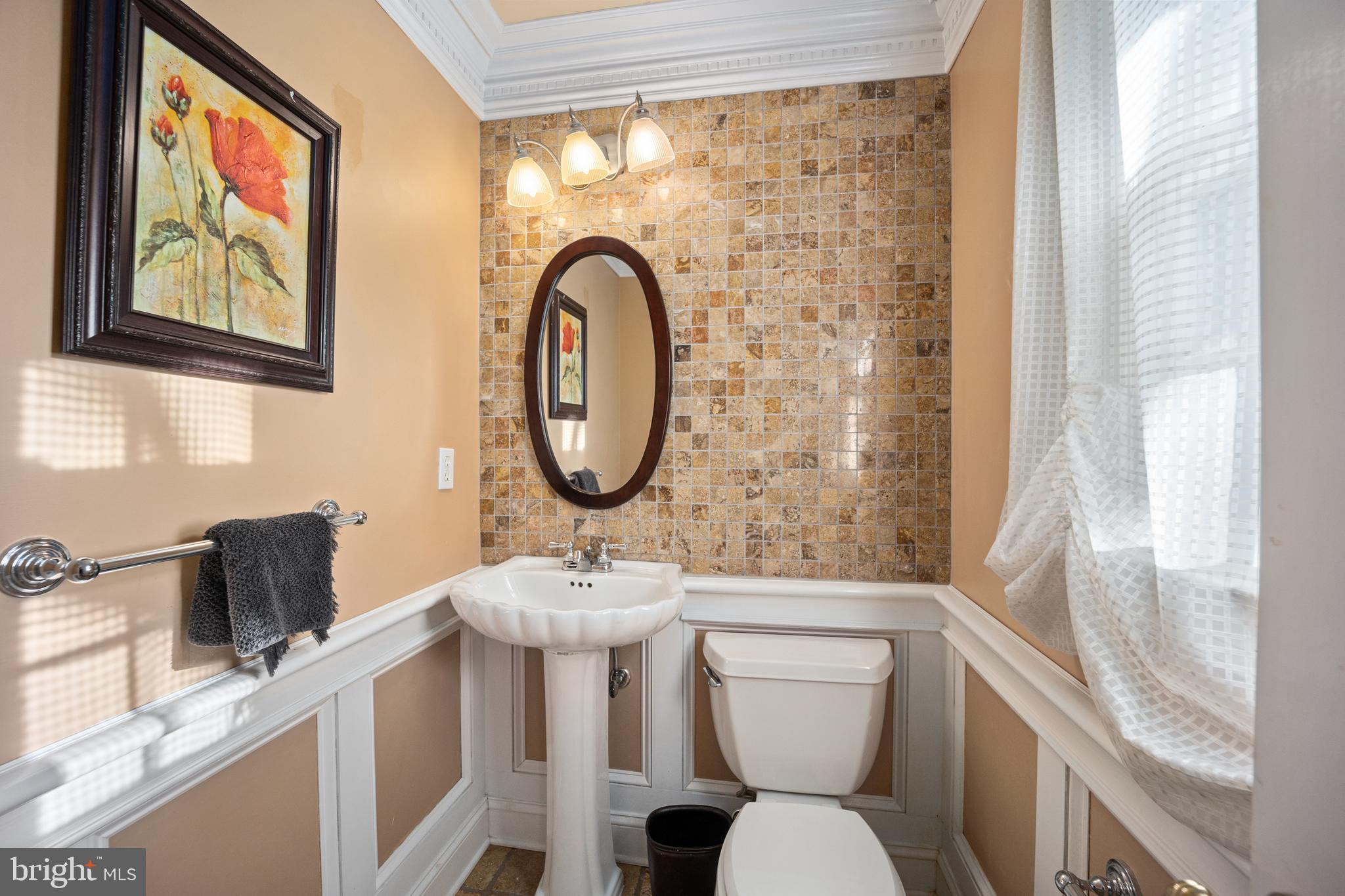 734 Northbrook Road Kennett Square, PA 19348 - Photo 53 of 89 a bathroom with a toilet sink and mirror