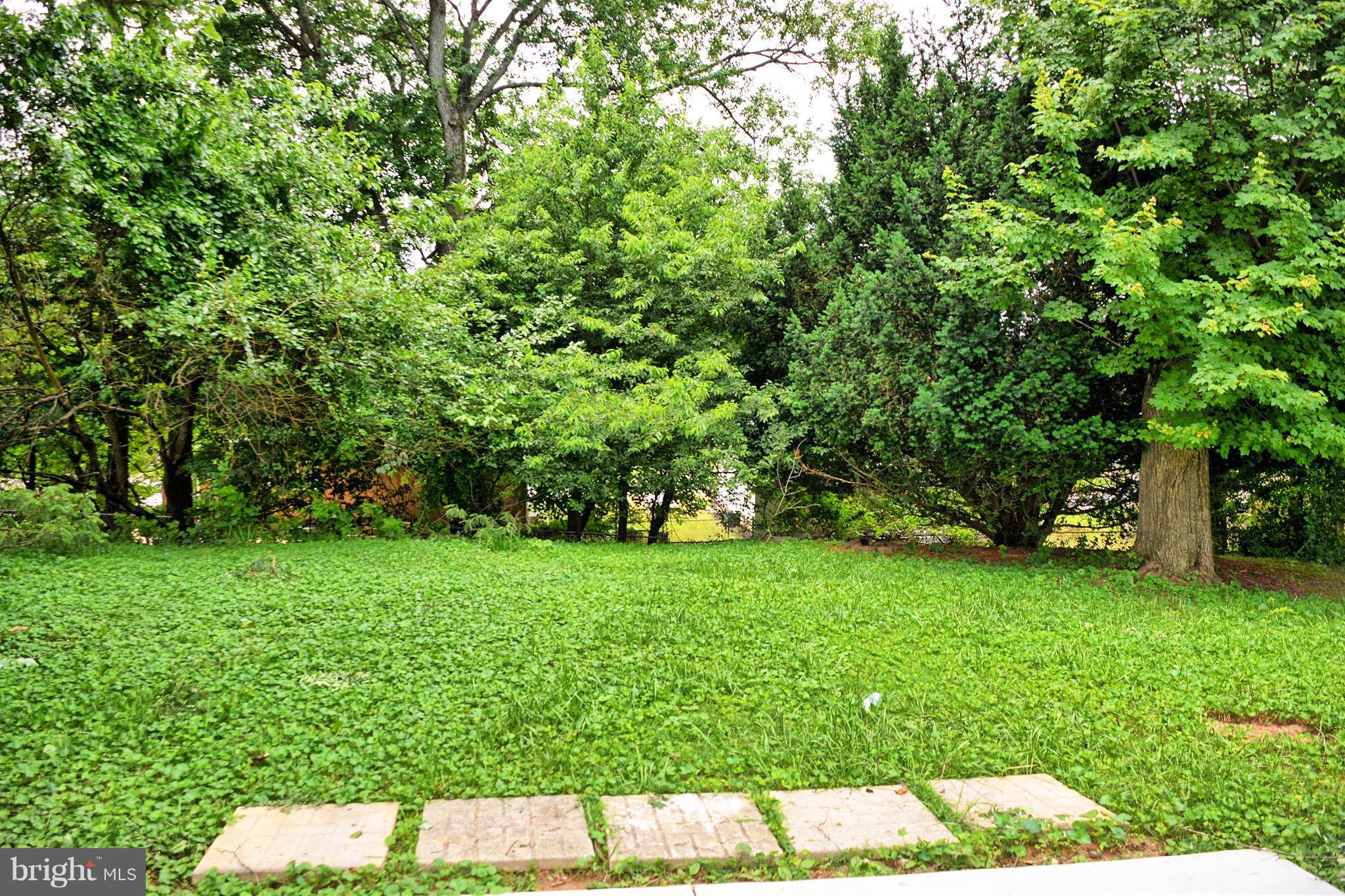 4716 Bonnie Brae Road Baltimore, MD 21208 - Photo 15 of 15 a view of yard with green space
