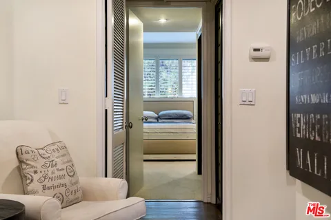 $4,950 | 423 North Palm Drive, Unit 206, Beverly Hills, CA 90210