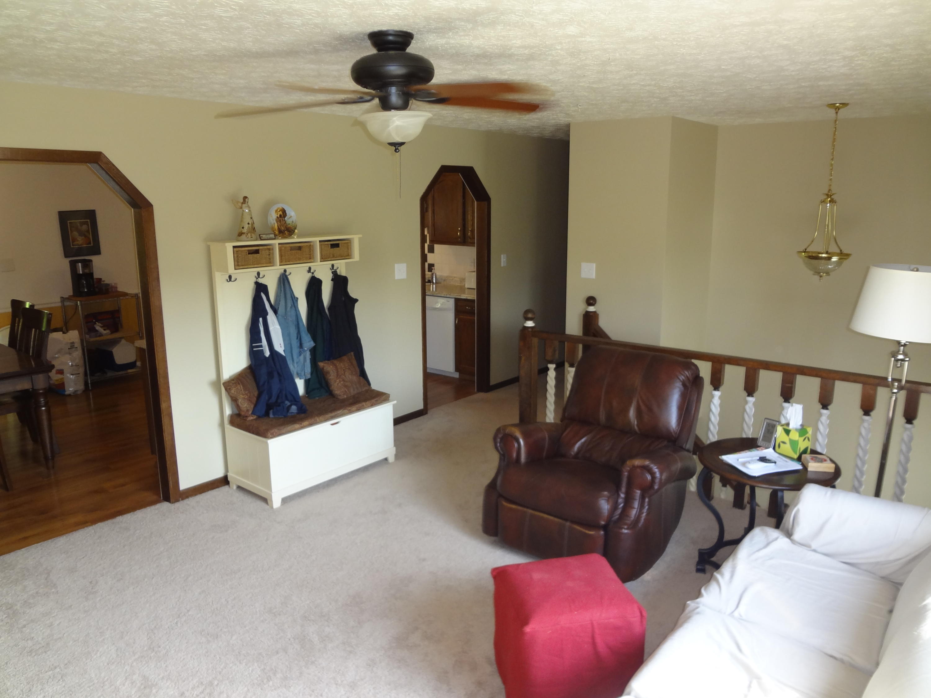9532 Trails End Road Knoxville, TN 37931 - Photo 8 of 32 Living Room