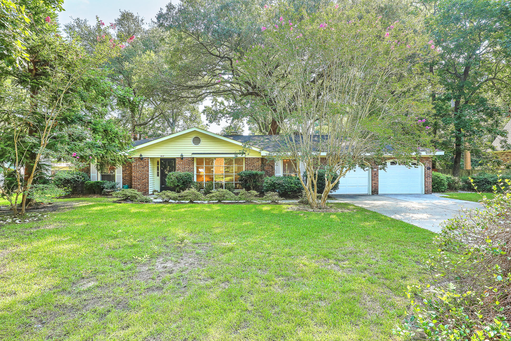317 Grouse Road Summerville, SC 29485 - Photo 1 of 1 1R3A9424_5_6