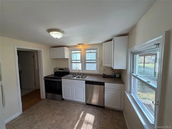 $2,150 | 15 Dugan Lane, Hopewell Junction, NY 12533