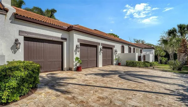 $2,495,000 | 230 Osprey Point Drive, Osprey, FL 34229
