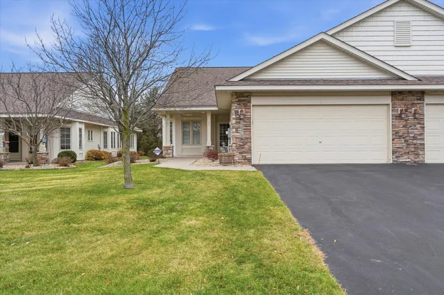 $325,000 | 12578 Fenway Avenue North, Hugo, MN 55038