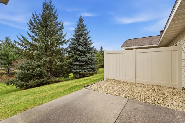 $325,000 | 12578 Fenway Avenue North, Hugo, MN 55038