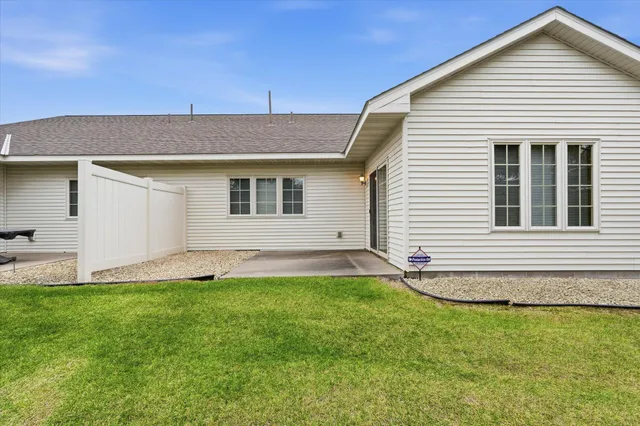 $325,000 | 12578 Fenway Avenue North, Hugo, MN 55038