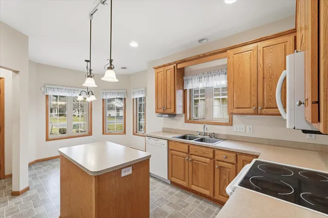 $325,000 | 12578 Fenway Avenue North, Hugo, MN 55038