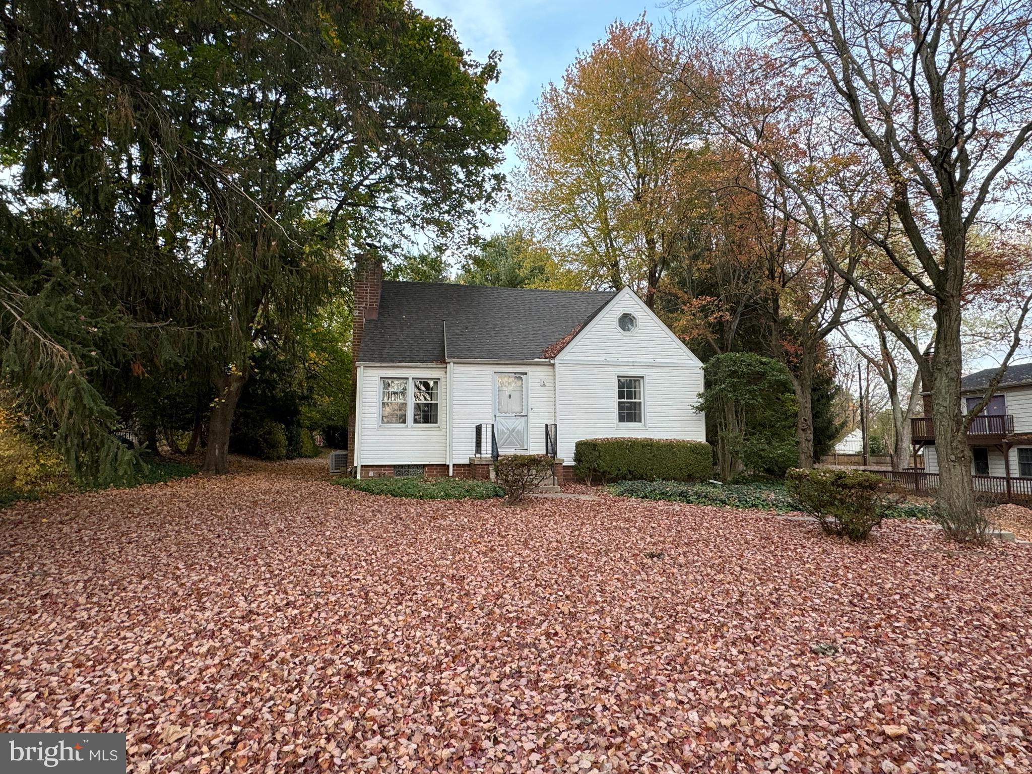 213 West Rose Valley Road Wallingford, PA 19086 - Photo 3 of 30