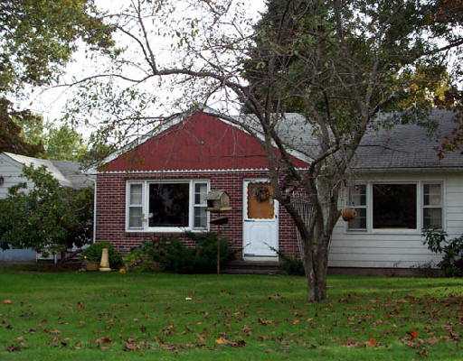 288 Crompton Road East Greenwich, RI 02818 - Photo 1 of 1 Exterior Front.