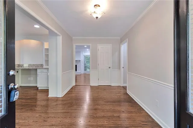 $610,000 | 220 Wind Shadow Court, Roswell, GA 30075