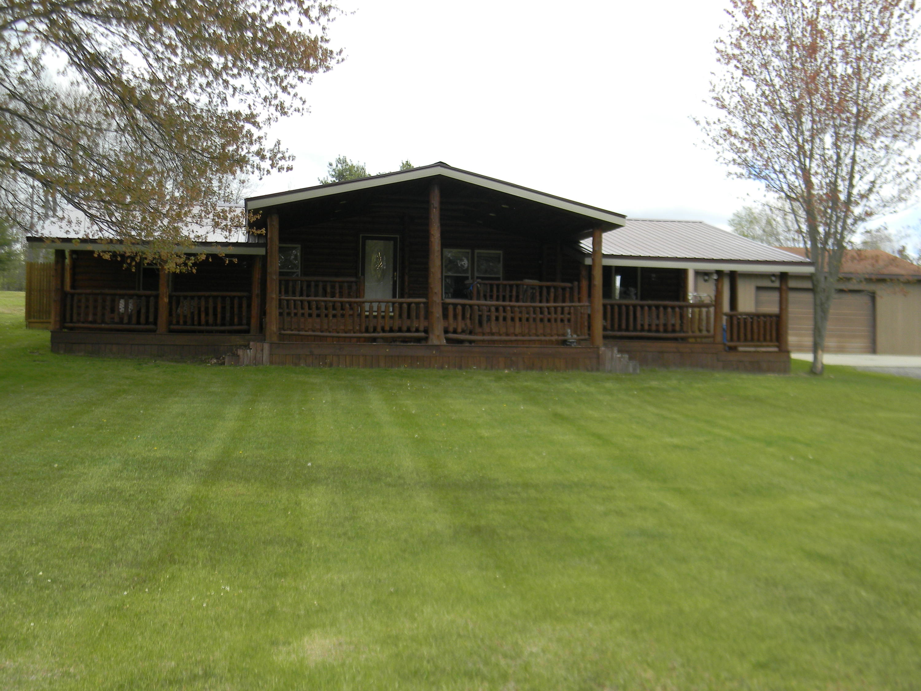 19096 Lincoln Road Stanwood, MI 49346 - Photo 3 of 25 DSCN3568