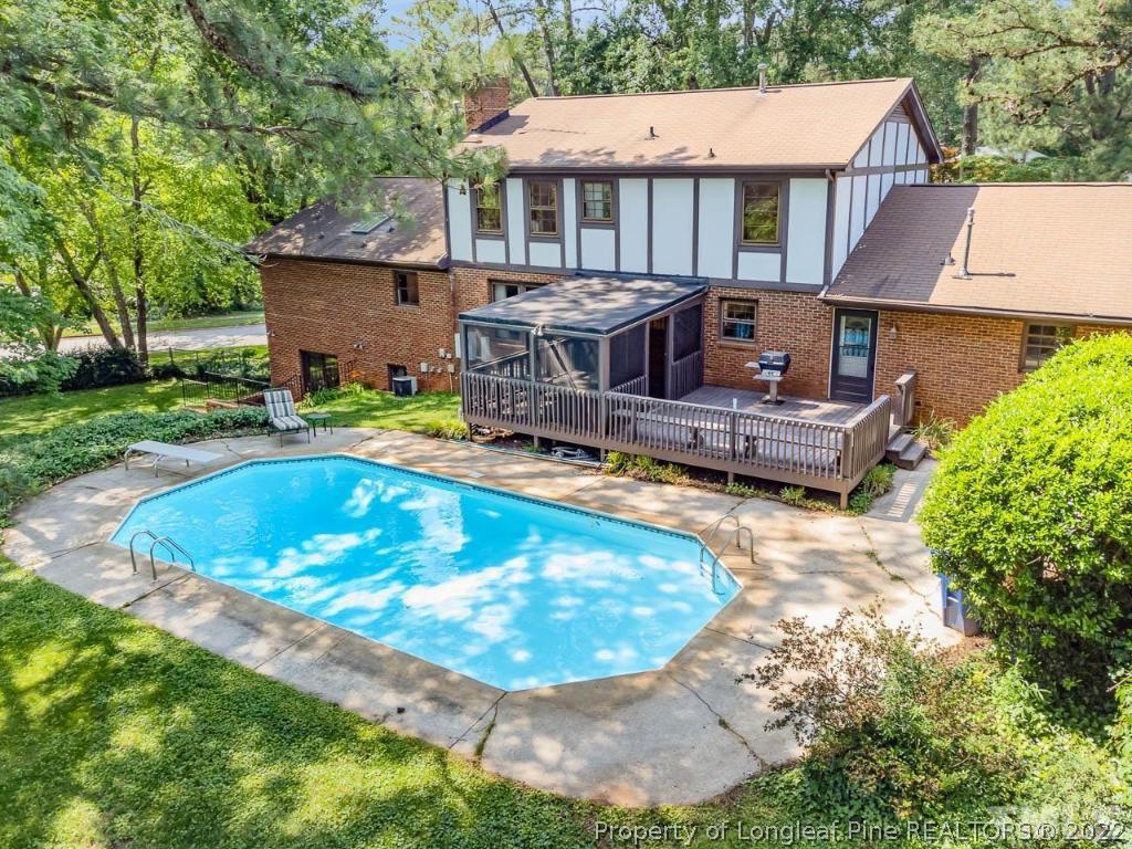 704 Barbara Drive Raleigh, NC 27606 - Photo 1 of 51 Gallery Image 1