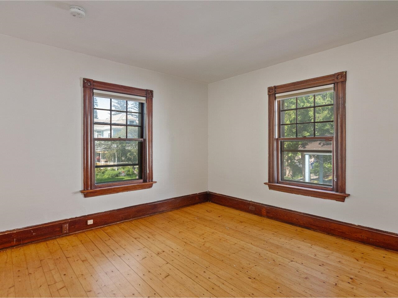 159 Loomis Street Burlington, VT 05401 - Photo 22 of 43