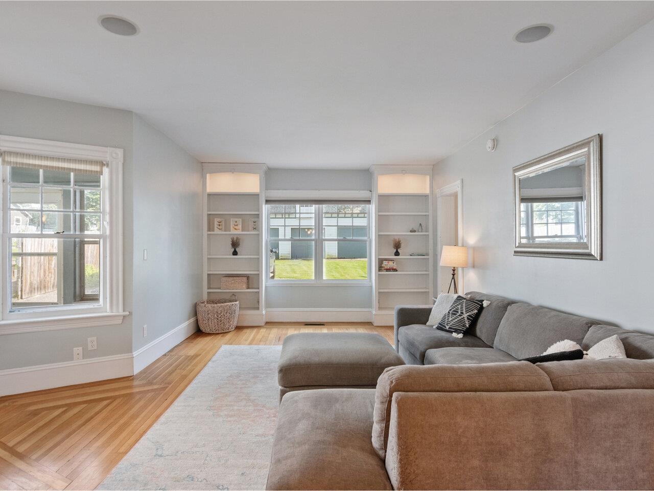 159 Loomis Street Burlington, VT 05401 - Photo 4 of 43