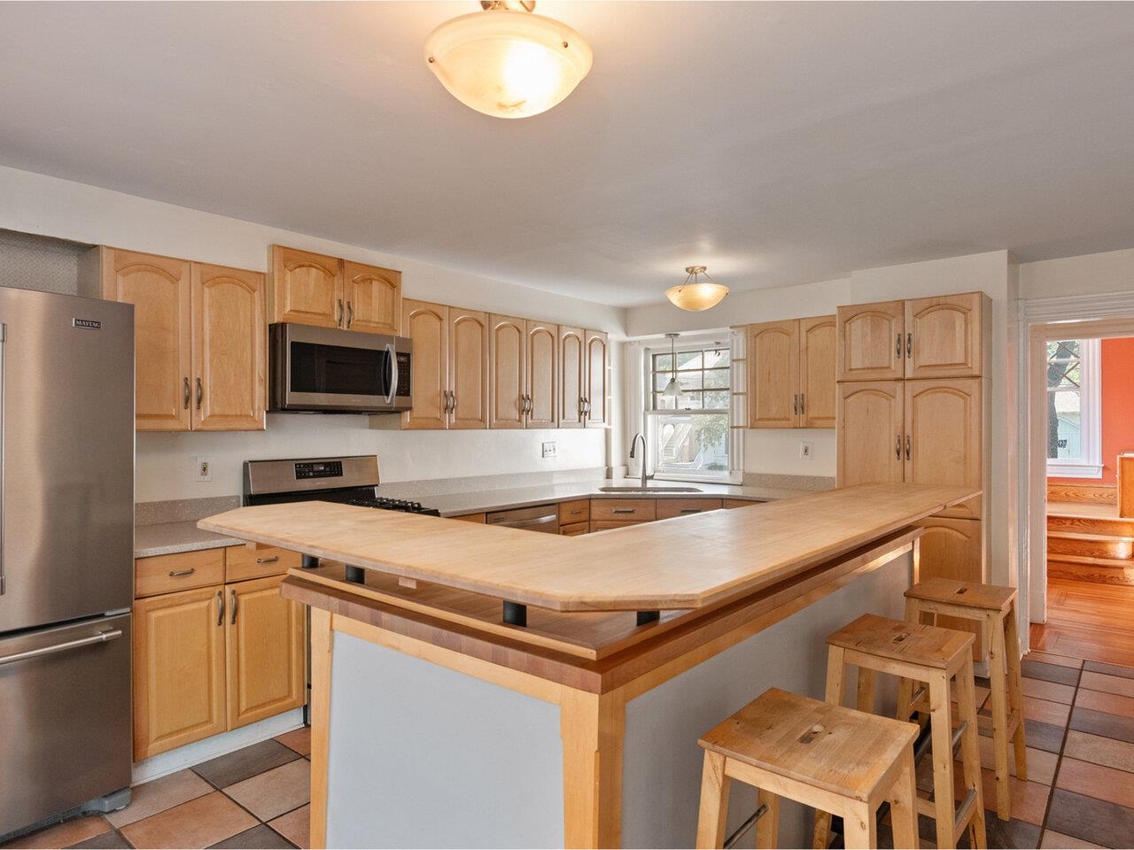 159 Loomis Street Burlington, VT 05401 - Photo 8 of 43