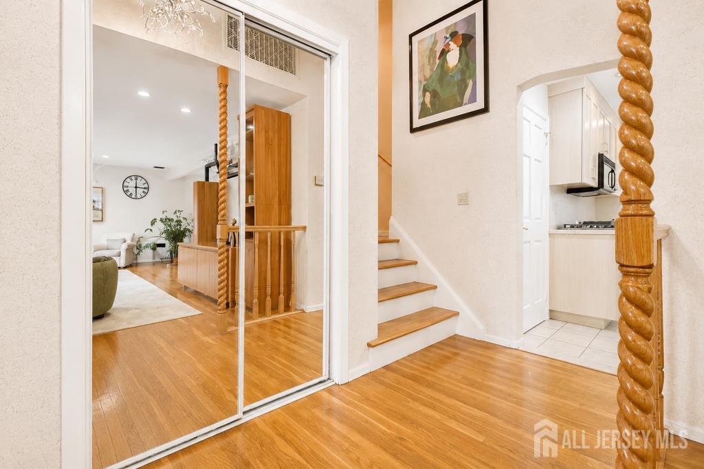 35 Shelley Road Springfield, NJ 07081 - Photo 23 of 45 Gallery Image 23