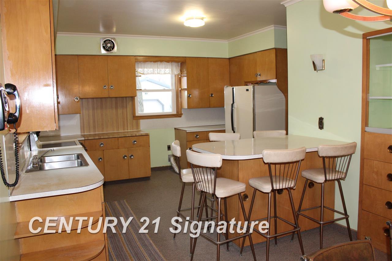9909 Saginaw Road Reese, MI 48757 - Photo 5 of 12