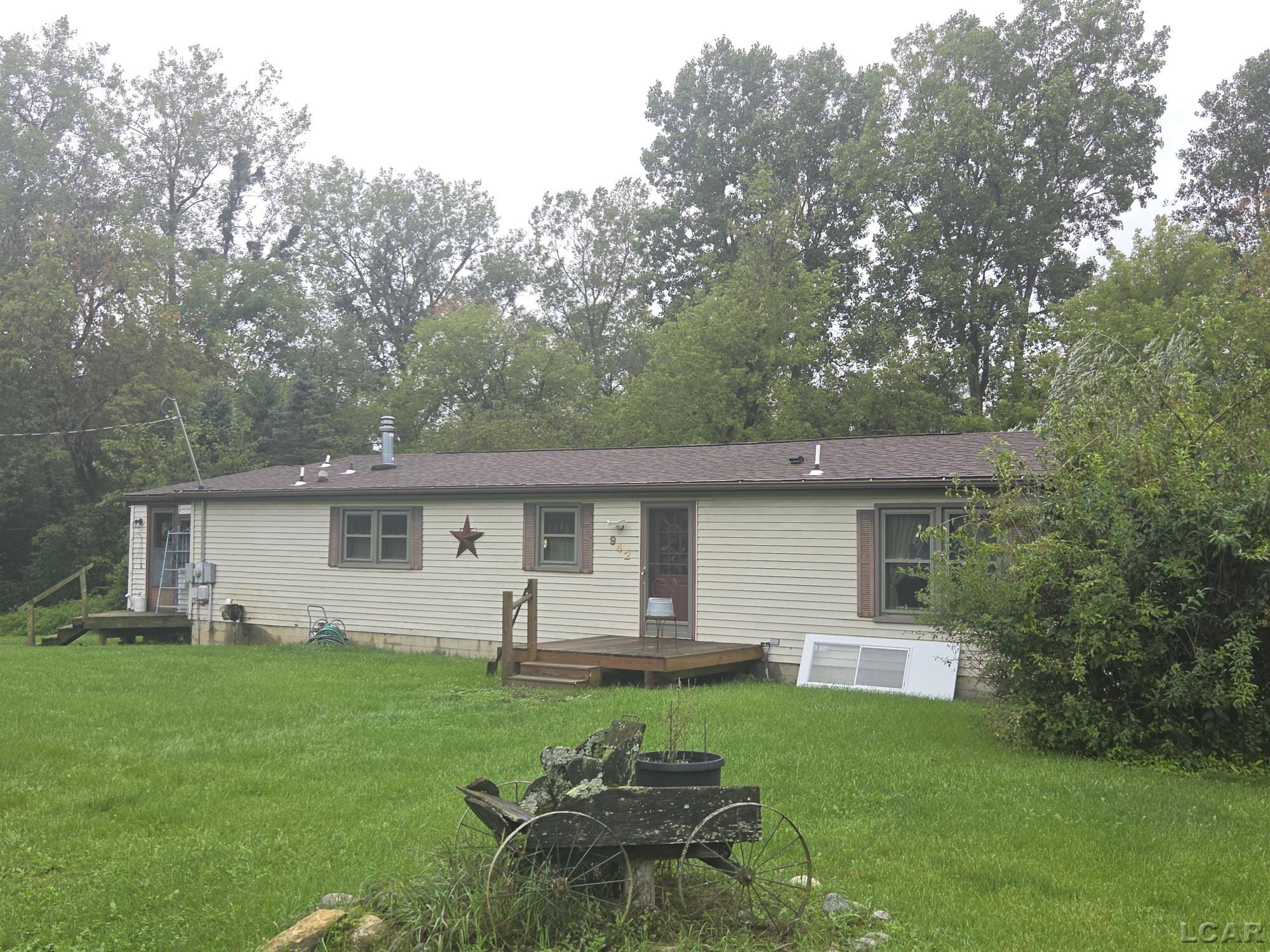 942 Munith Road Jackson, MI 49201 - Photo 4 of 50 50222367-56429e7c-35b4-4756-8c10-ebc9a710d1fd.JPG