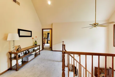 $899,000 | 124 Lockerbie Lane, Wilmette, IL 60091