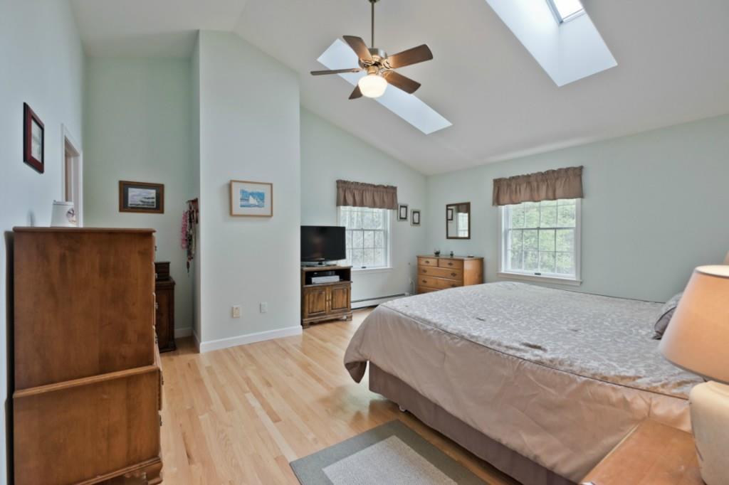 14 Wild Way Cumberland, ME 04021 - Photo 23 of 35 Sun-filled second floor Master...