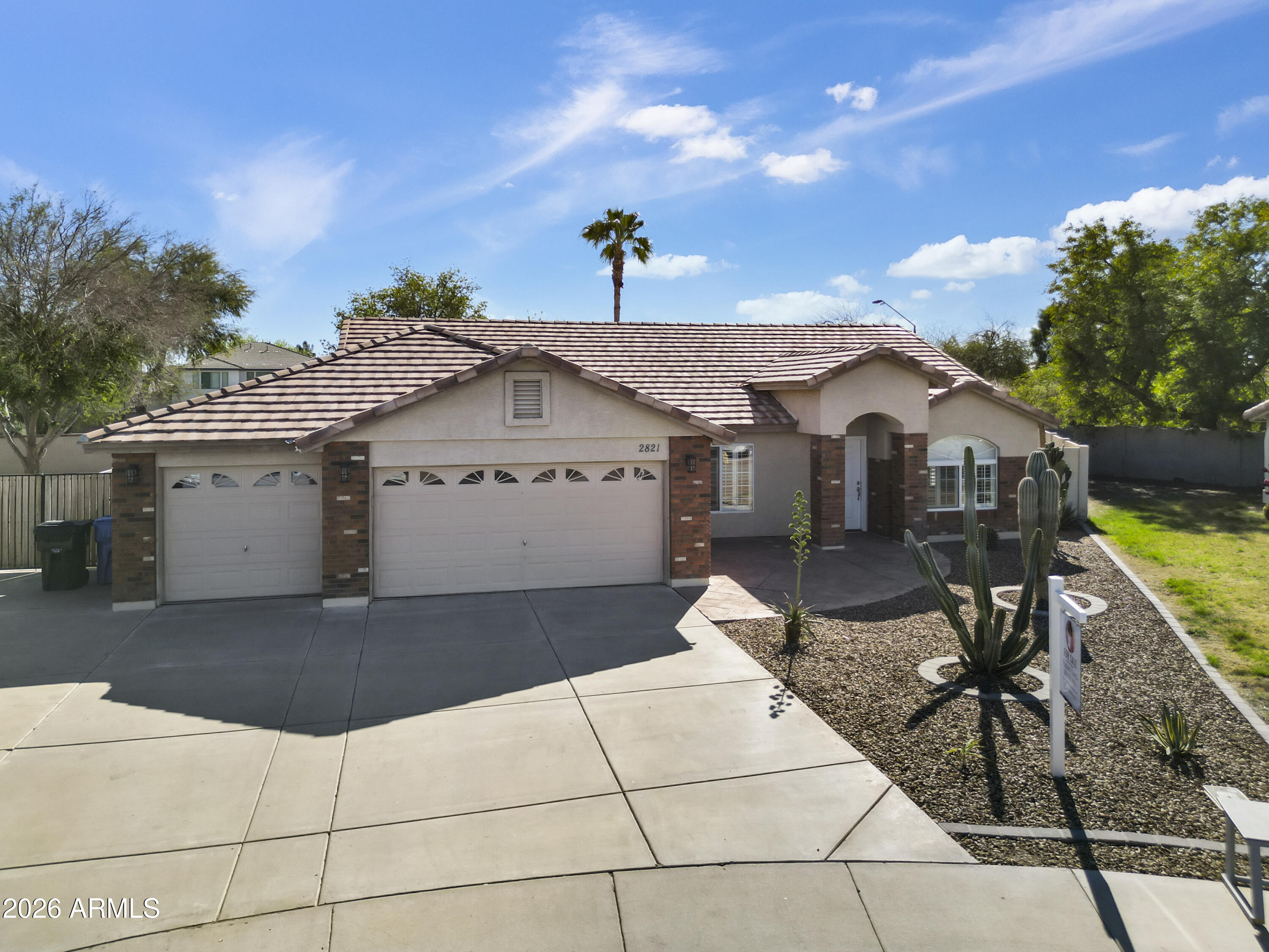 2821 East Morgan Court Gilbert, AZ 85295 - Photo 2 of 39