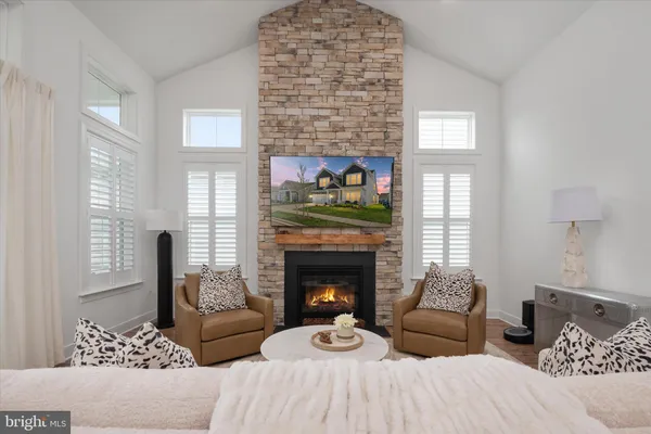 $999,000 | 233 Kingfisher Lane, Chester, MD 21619