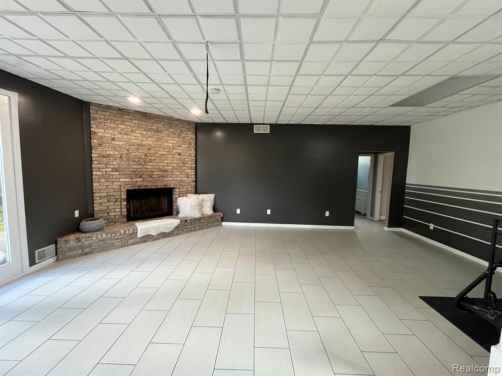 969 Bogie Lake Road White Lake, MI 48383 - Photo 17 of 29