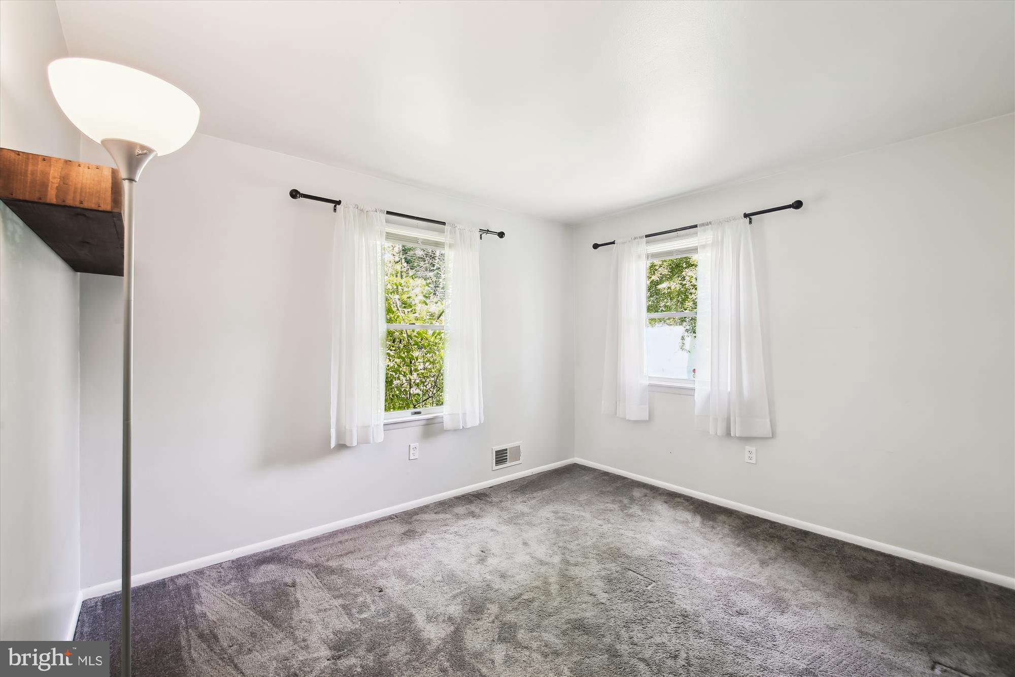 1590 Long Point Road Pasadena, MD 21122 - Photo 15 of 29