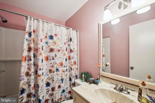 $450,000 | 1590 Long Point Road, Pasadena, MD 21122