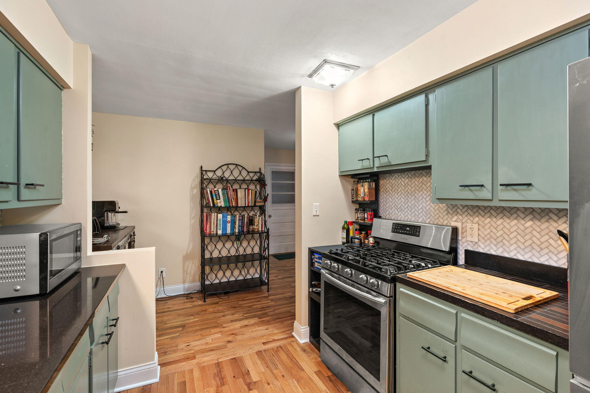 8814 Lee Street Crown Point, IN 46307 - Photo 11 of 47 2048x1365