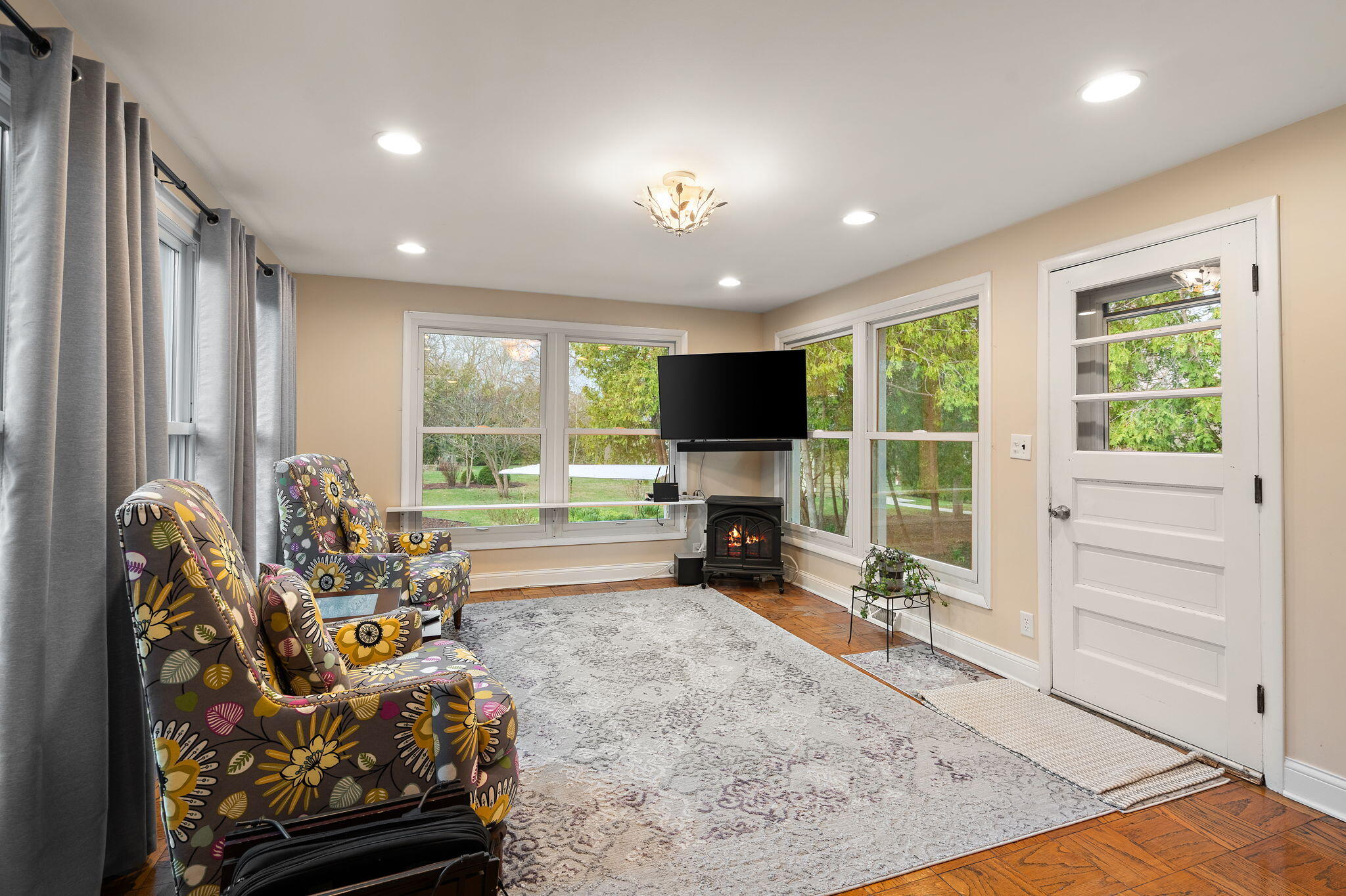 8814 Lee Street Crown Point, IN 46307 - Photo 16 of 47 2048x1365