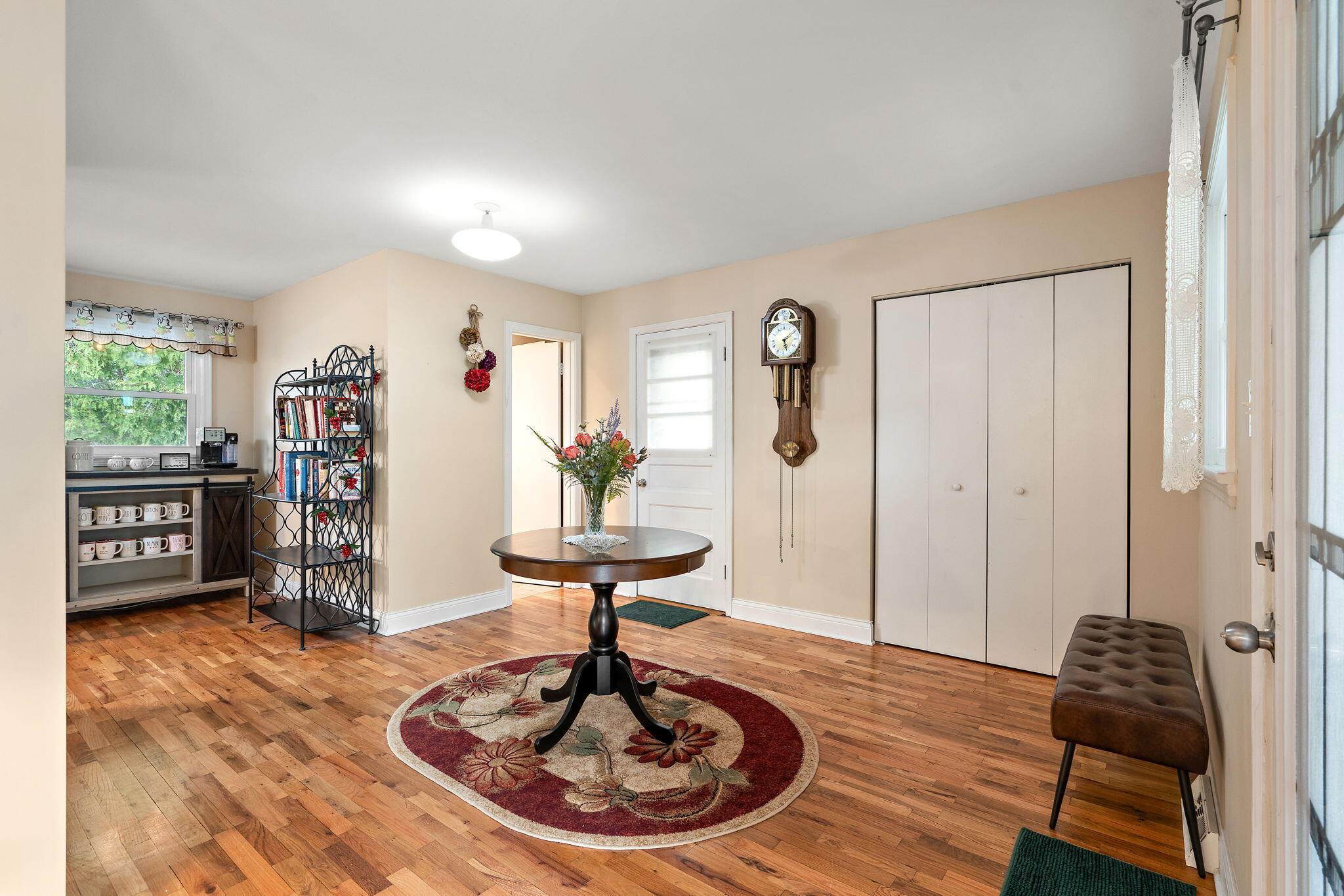 8814 Lee Street Crown Point, IN 46307 - Photo 5 of 47 2048x1365