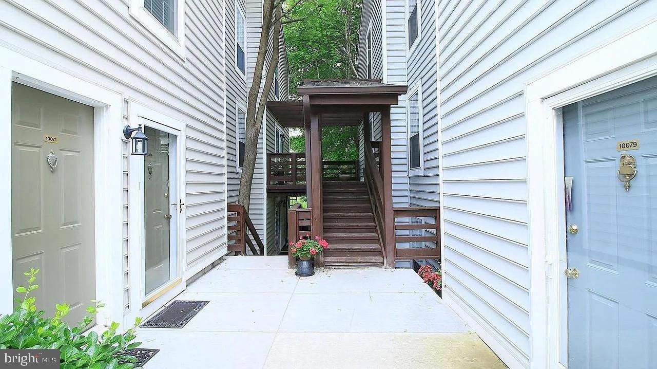 10087 Oakton Terrace Road Oakton, VA 22124 - Photo 11 of 13 a view of entrance front of house