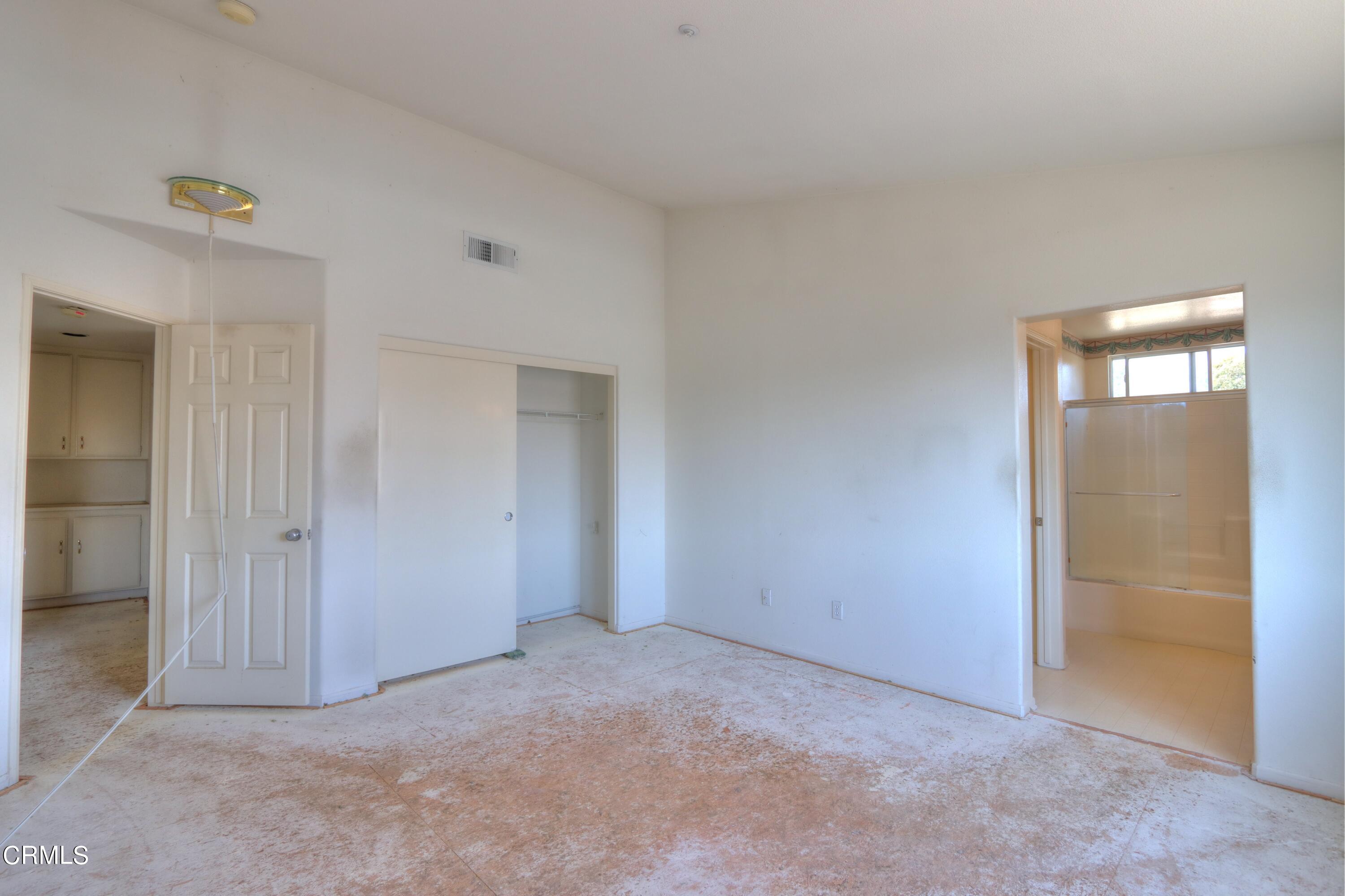 612 Perth Place Oxnard, CA 93035 - Photo 16 of 23 P
