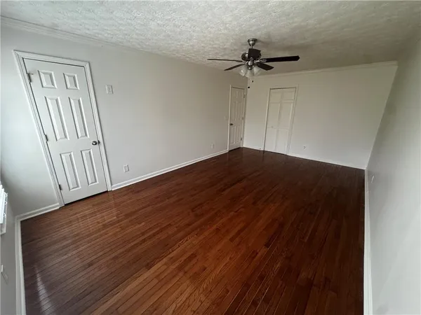 $800 | 2990 Mountain Trace Northeast, Roswell, GA 30075