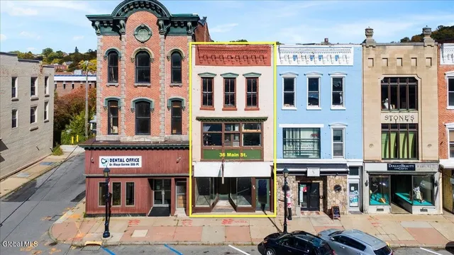 $159,900 | 36 East Main Street, Amsterdam, NY 12010