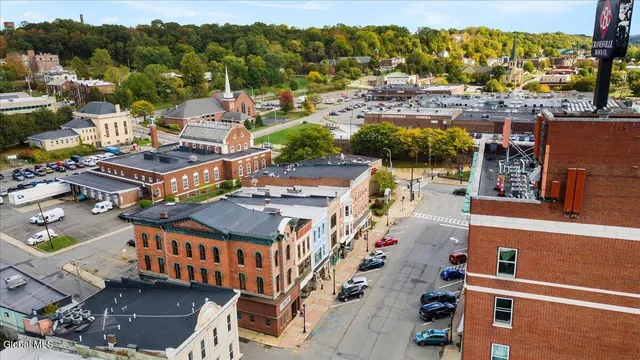 $159,900 | 36 East Main Street, Amsterdam, NY 12010