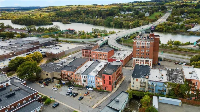 $159,900 | 36 East Main Street, Amsterdam, NY 12010