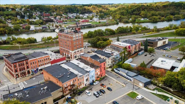 $159,900 | 36 East Main Street, Amsterdam, NY 12010